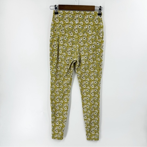 ✅ BuffBunny Rosa Pocket Legging - Green Petal Print Size MEDIUM workout YOGA - Picture 5 of 8